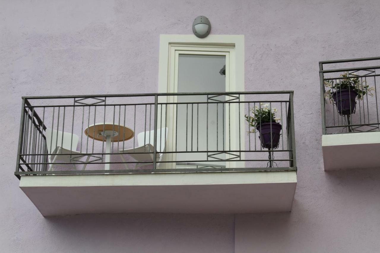 דירות קוליקו Casa Delle Corti מראה חיצוני תמונה